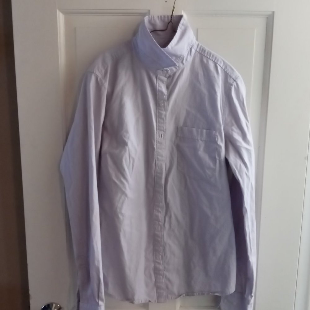 BUNDLE of aritzia and j. Crew button down shirts xs